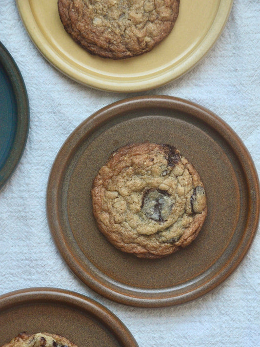 CHOCOLATE CHIP, PEANUT BUTTER & OAT COOKIES
